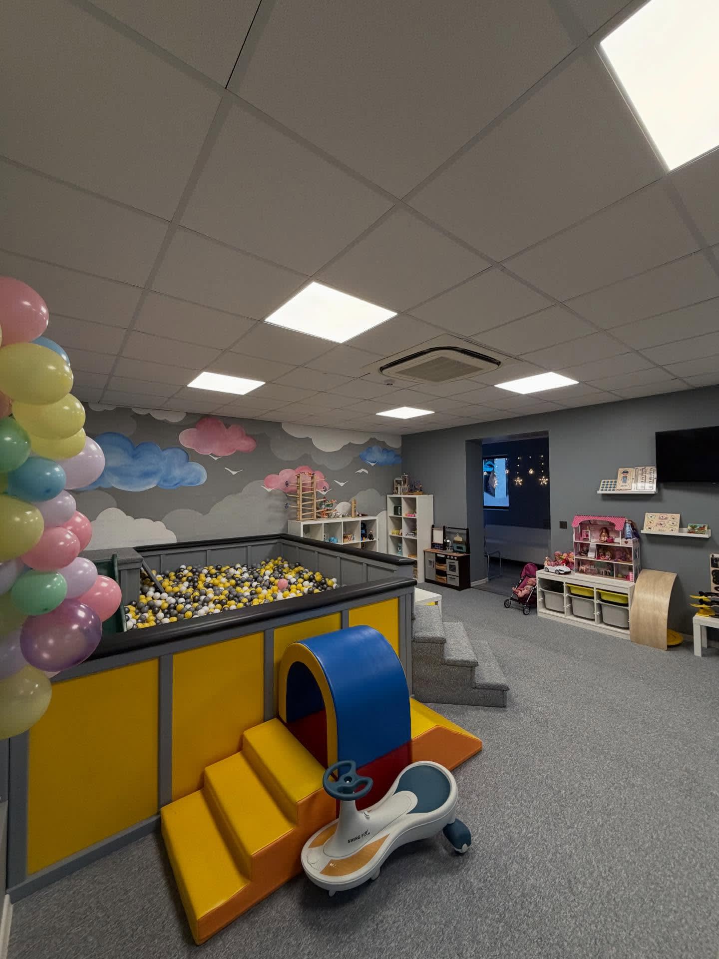 Mākonis — Playrooms, Skrunda